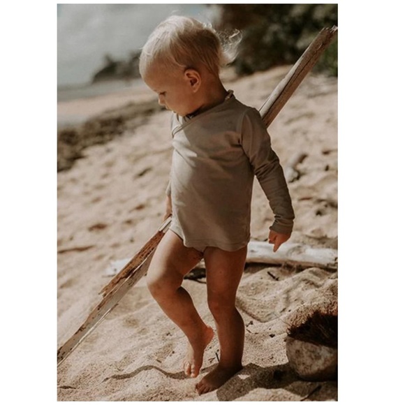 The Simple Folk | The SPF 50+ Swim Top Dune | 6/9 M - Picture 1 of 16